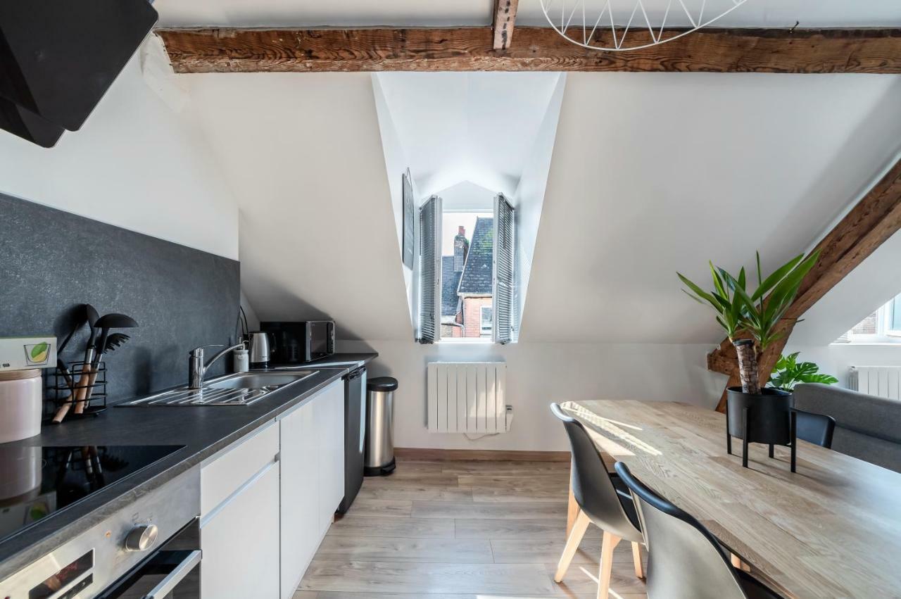 Appartement Cosy*** Centre Historique Dieppe - Rue Pietonne A 200M De La Plage Bagian luar foto