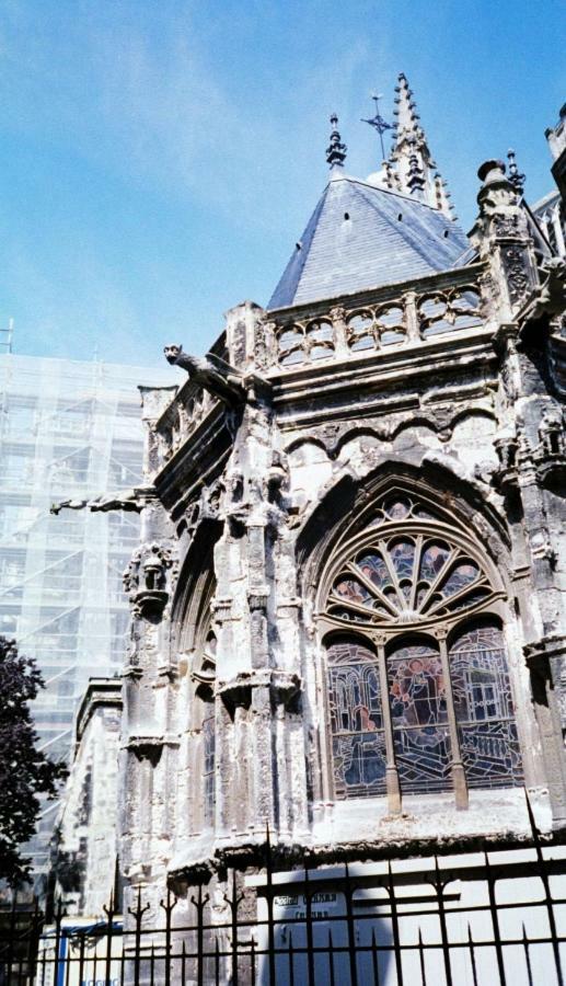 Appartement Cosy*** Centre Historique Dieppe - Rue Pietonne A 200M De La Plage Bagian luar foto